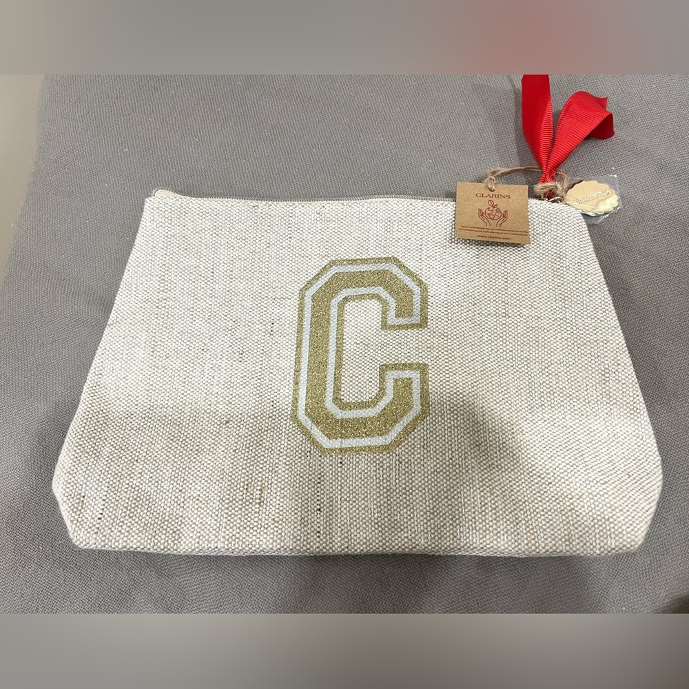 Clarins Makeup Pouch with Gold Lettering - Picture 11 of 11